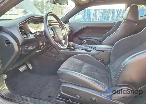 2018 Dodge Challenger R/T 392 из США, поврежденный, VIN 2C3CDZFJ3JH228145